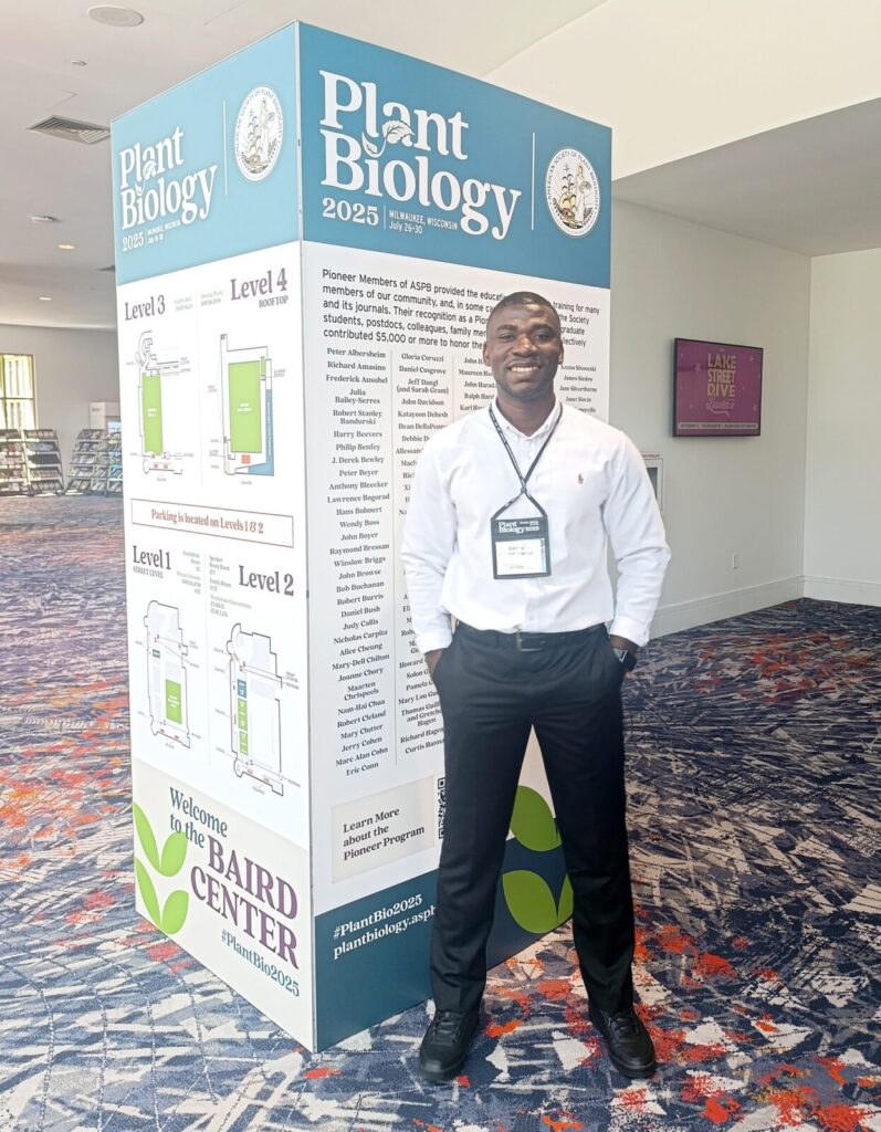 Dennis at the Plant Biology Conference 2025, in Milwaukee.